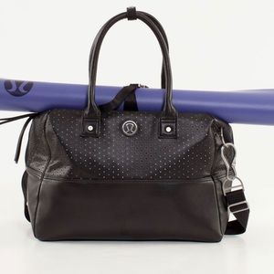 Lululemon daily gym bag - black